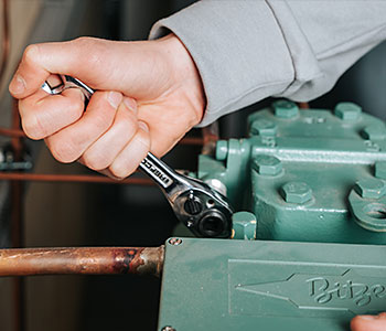 Montage symbolisch für Service Klimatechnik, Kältetechnik